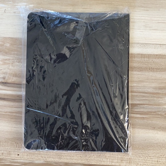 ❤️ DKNY Journal Notebook NWOT - Picture 4 of 8